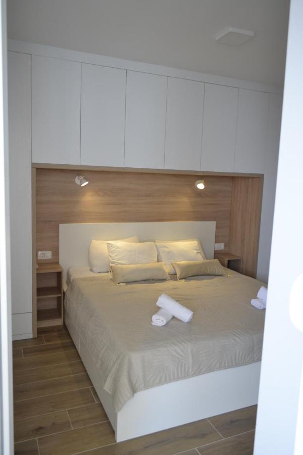 Villa Apartment Joel Трогир Экстерьер фото