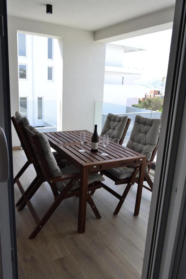Villa Apartment Joel Трогир Экстерьер фото